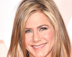 WHAT IS THE ZODIAC SIGN OF JENNIFER ANISTON?